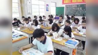 第五单元 学当美术小编辑_10 手绘校园小报_吴老师_第一课时