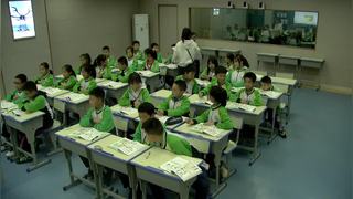 Lingling helps her parents._赵老师_三等奖_第一课时